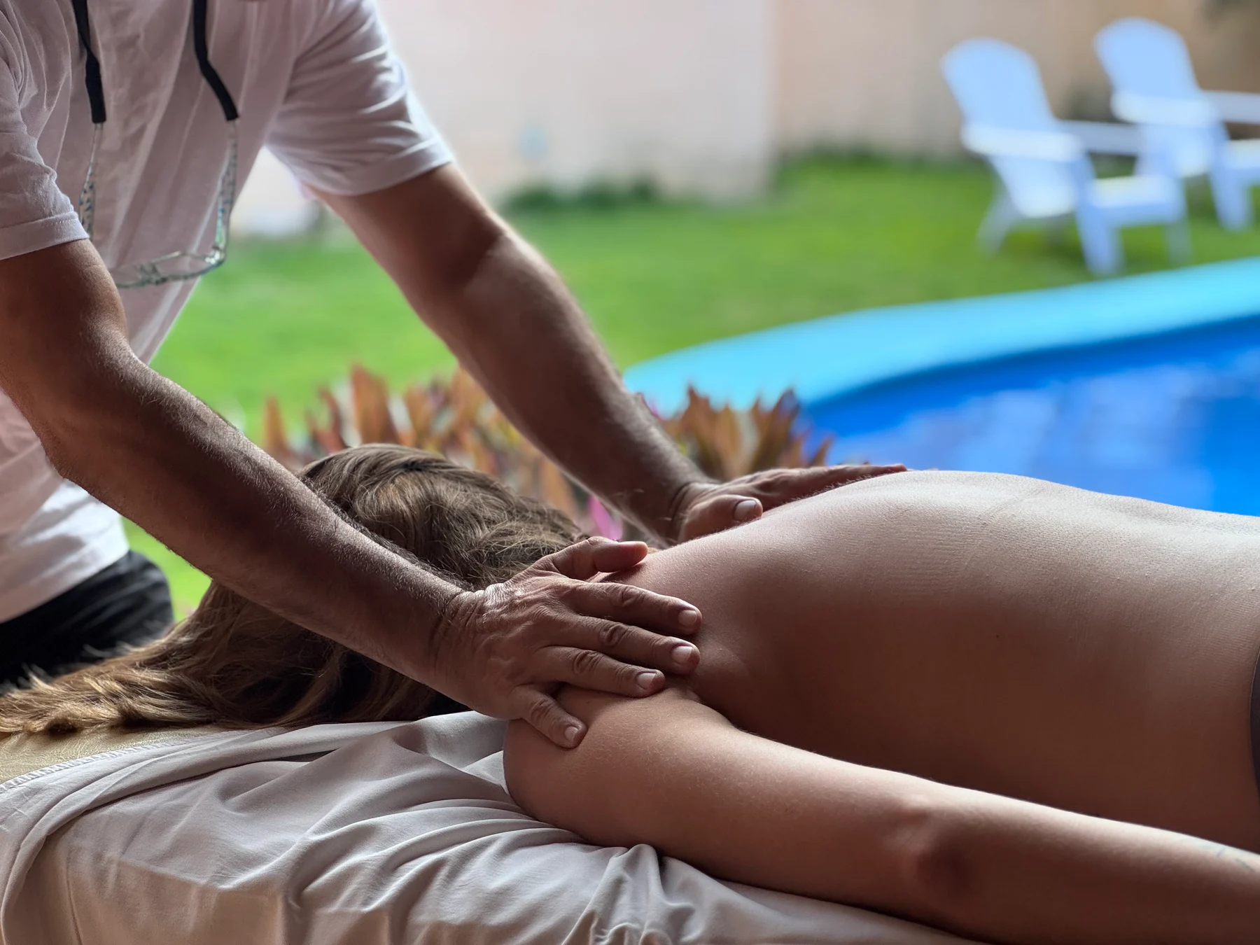 Close-up of hands during the massage